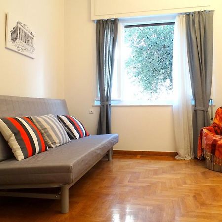 Cosy And Comfortable Apartment In The City Center Athens Luaran gambar